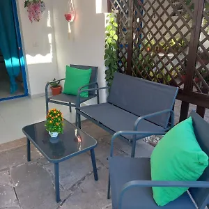 https://bungalows-elena.in-canary-islands.com