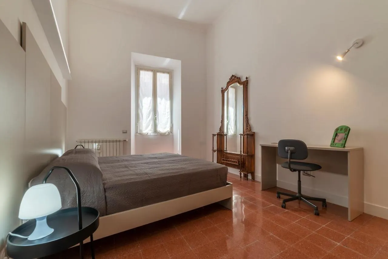 Largo Di Torre Argentina Apartment Rome Italy