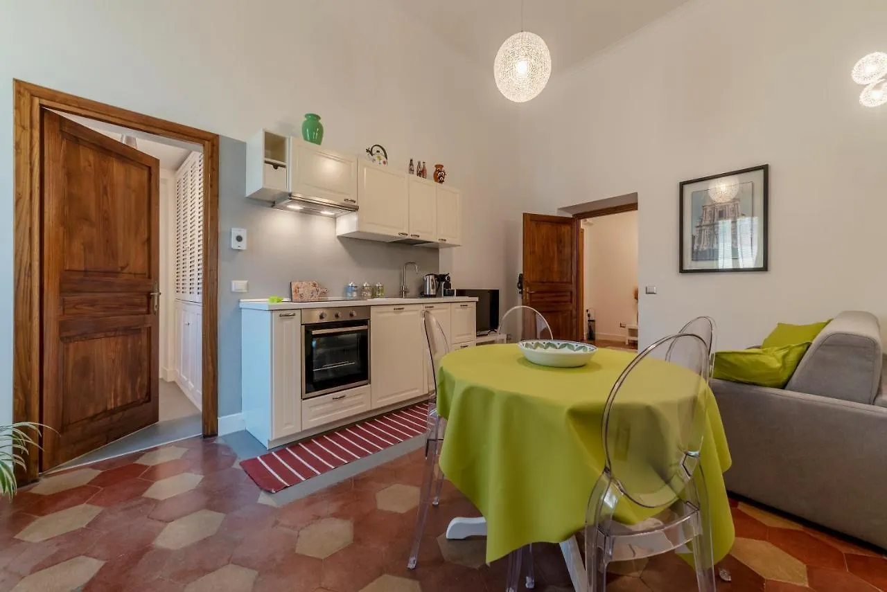 Largo di Torre Argentina Apartment Roma